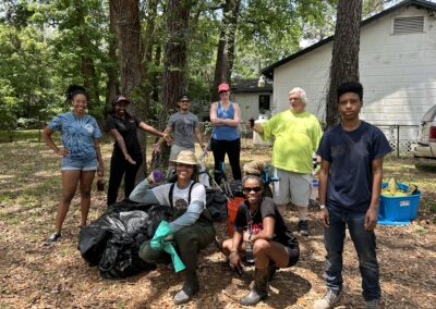 Cleanup volunteers at Moncrief Creek